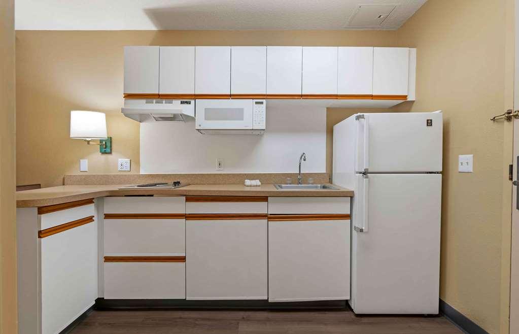 Extended Stay America Suites - Kansas City - Overland Park - Nall Ave Номер фото