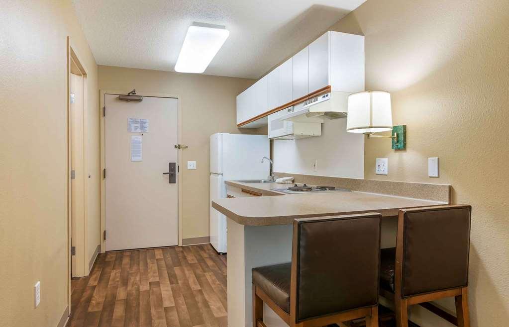 Extended Stay America Suites - Kansas City - Overland Park - Nall Ave Номер фото
