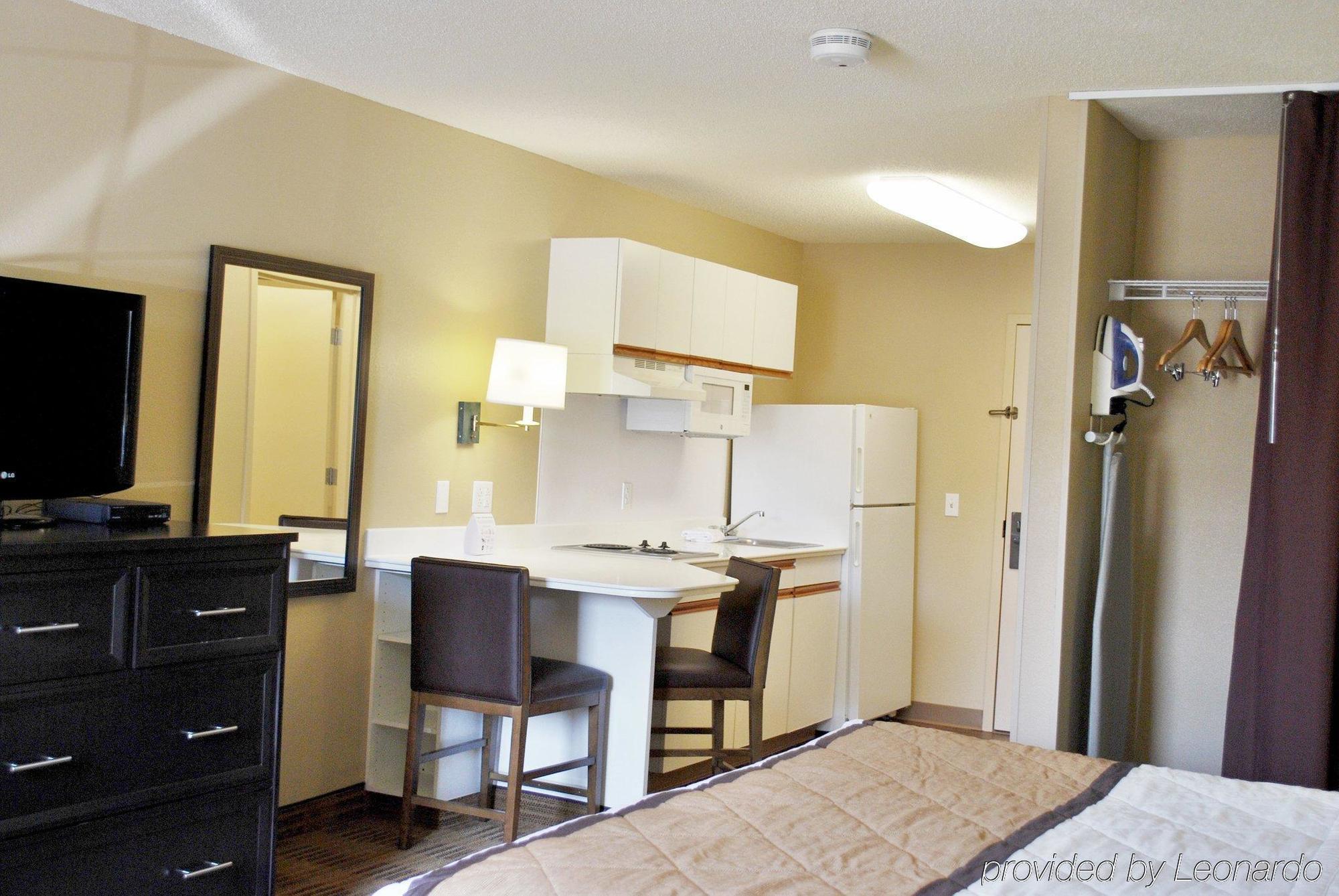 Extended Stay America Suites - Kansas City - Overland Park - Nall Ave Экстерьер фото